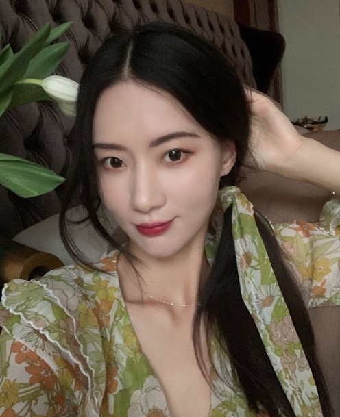 倾城的第一张照片--赣州相亲服务中心