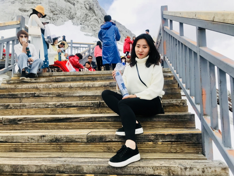 依雪的第四张照片--赣州相亲服务中心
