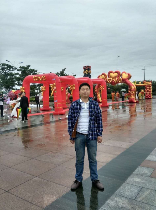 在奋斗的第三张照片--赣州相亲服务中心