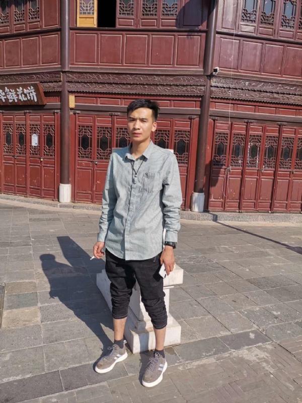 刘方的第一张照片--赣州相亲服务中心