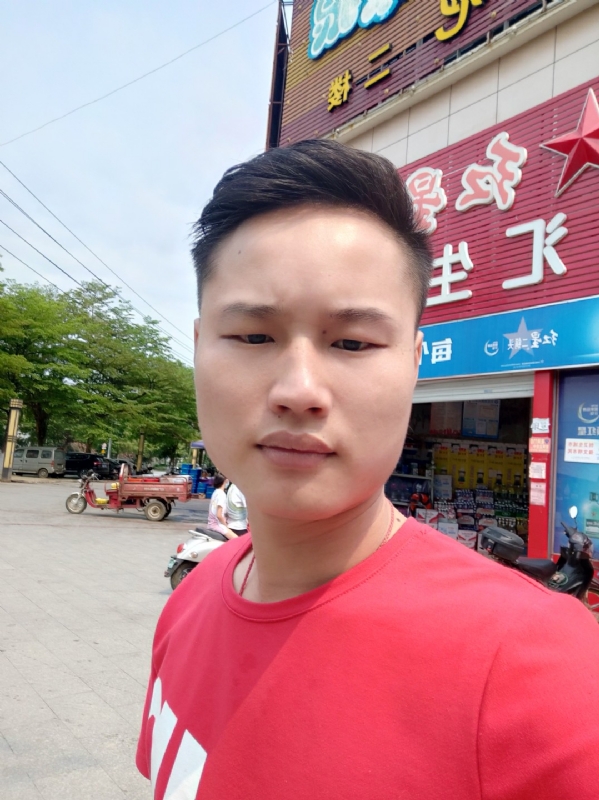 刘振军的第一张照片--赣州相亲服务中心