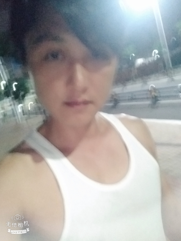 弟弟的第一张照片--赣州相亲服务中心