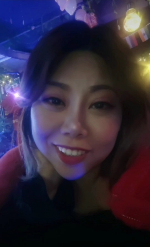 收快递的费仙女的第一张照片--赣州相亲服务中心