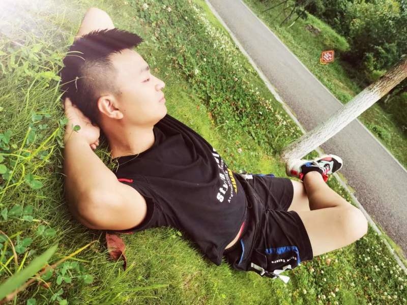 危笑的第一张照片--赣州相亲服务中心
