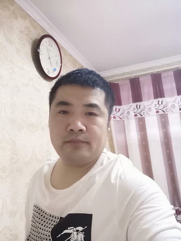 爱你的眼睛的第一张照片--赣州相亲服务中心