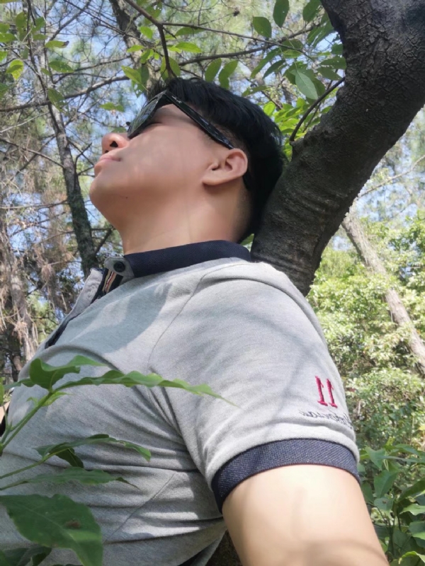 新丁的第一张照片--赣州相亲服务中心
