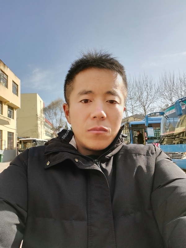孤独的云的第三张照片--赣州相亲服务中心