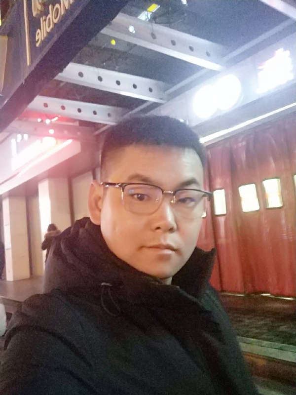 杜跃龙的第二张照片--赣州相亲服务中心
