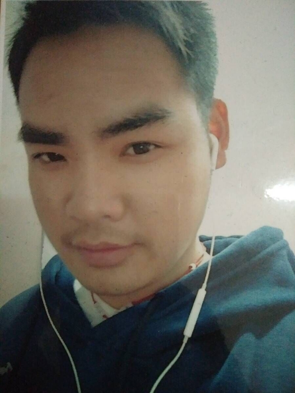 渴望爱的第一张照片--赣州相亲服务中心