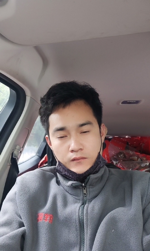 冷锋的第一张照片--赣州相亲服务中心