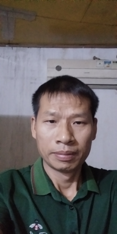 执着跋涉的第三张照片--赣州相亲服务中心
