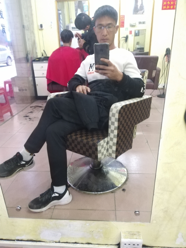 hushuai的第一张照片--赣州相亲服务中心