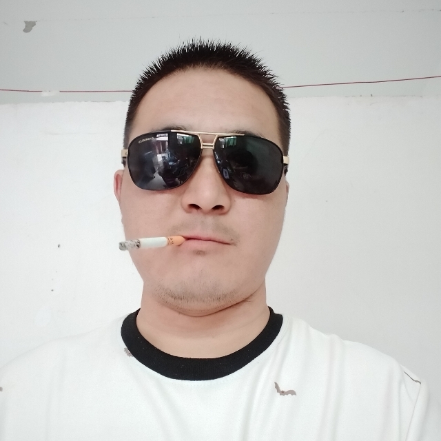 白伟伟的第一张照片--赣州相亲服务中心