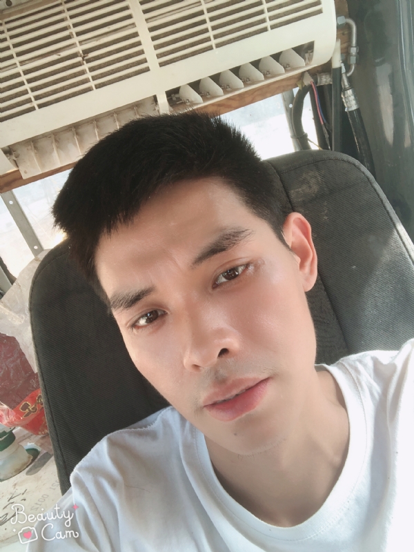 小董的第一张照片--赣州相亲服务中心