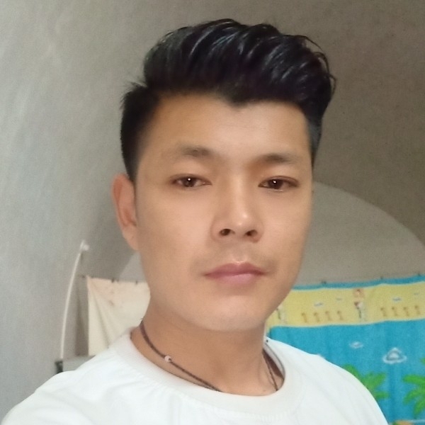 啊锋的第一张照片--赣州相亲服务中心