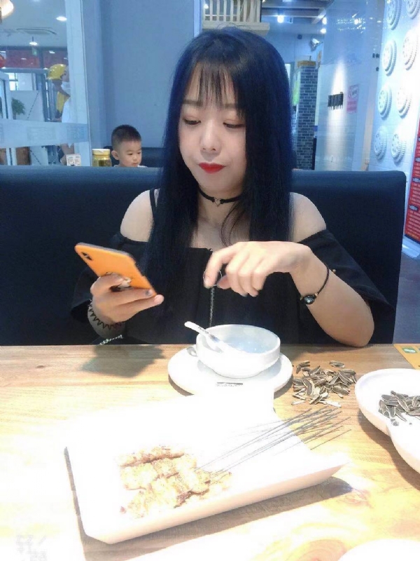 程程的第一张照片--赣州相亲服务中心