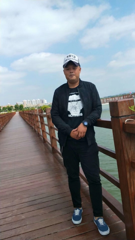 人生如戏的第二张照片--赣州相亲服务中心