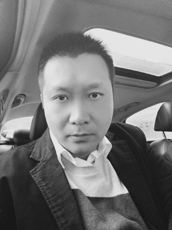 静水寒的第一张照片--赣州相亲服务中心