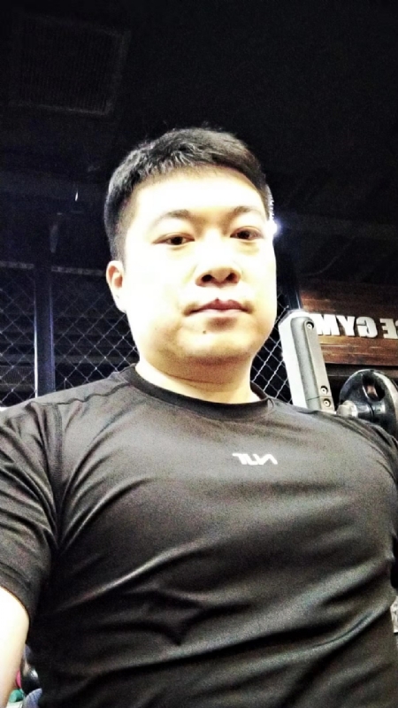 好想遇见你的第二张照片--赣州相亲服务中心