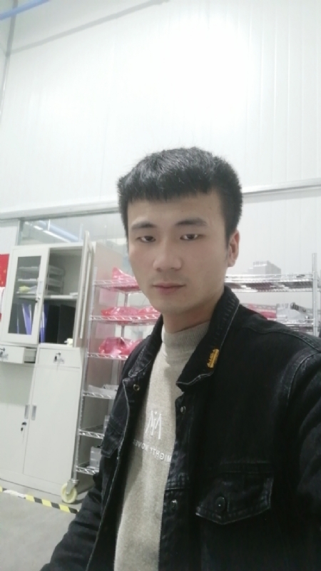 淡淡爱的第一张照片--赣州相亲服务中心