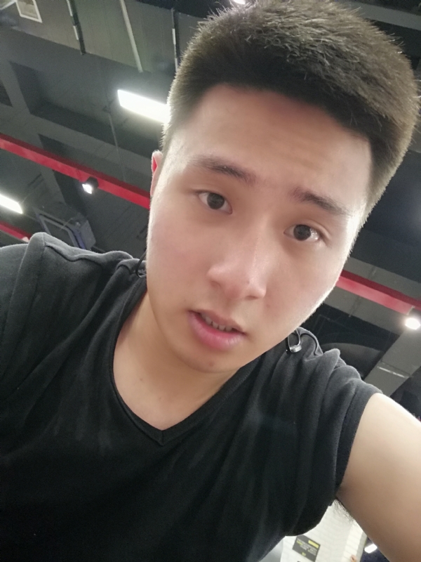 江南的雨的第一张照片--赣州相亲服务中心