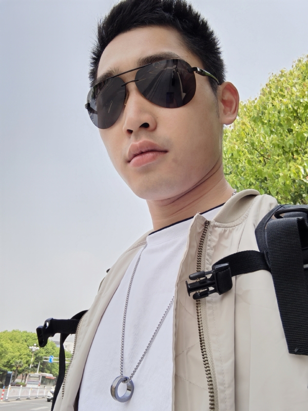 残花落陌,的第一张照片--赣州相亲服务中心