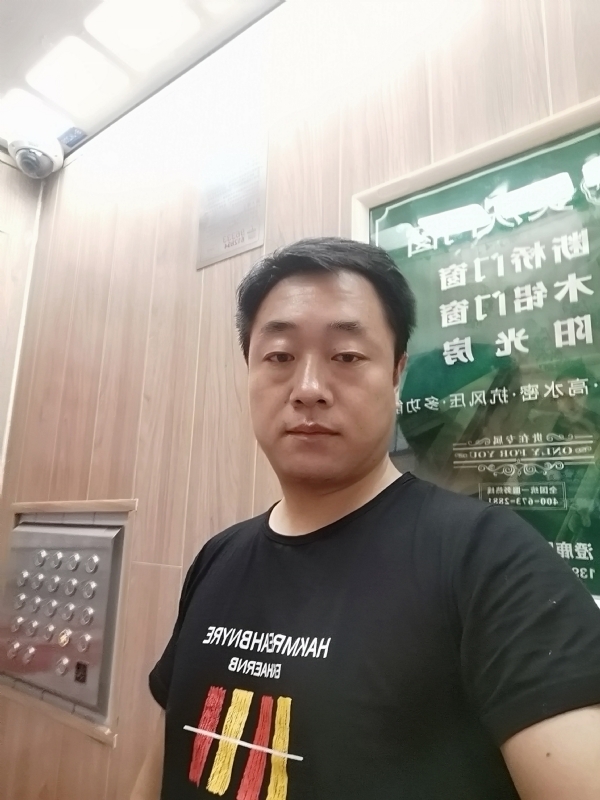 江南烟雨的第一张照片--赣州相亲服务中心
