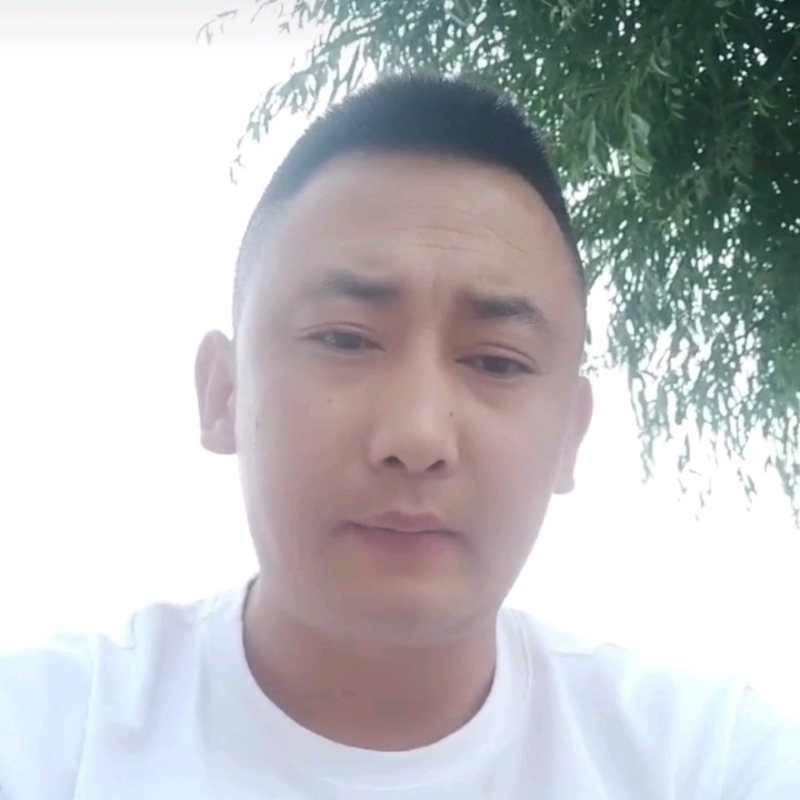 潇洒的第一张照片--赣州相亲服务中心