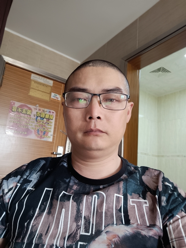 心梦无痕的第一张照片--赣州相亲服务中心