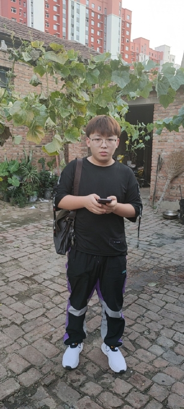辛禹的第二张照片--赣州相亲服务中心