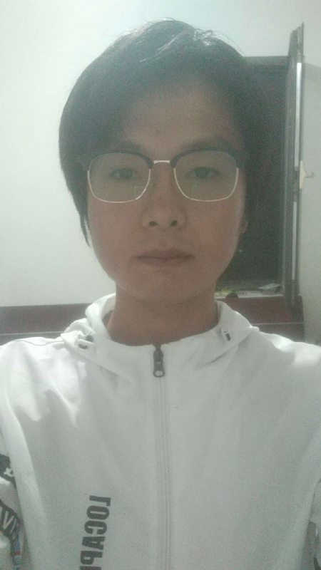 轻吻的第一张照片--赣州相亲服务中心