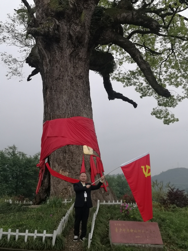 辉辉的第一张照片--赣州相亲服务中心