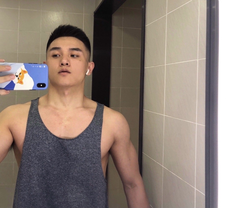 李文亮的第一张照片--赣州相亲服务中心