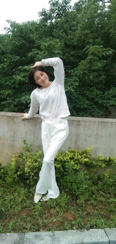 九妹的第四张照片--赣州相亲服务中心