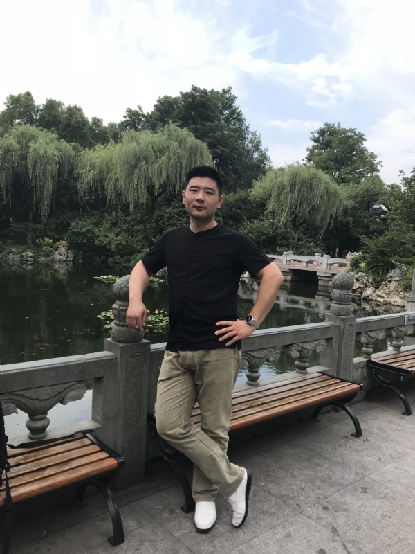 未来可期的第一张照片--赣州相亲服务中心