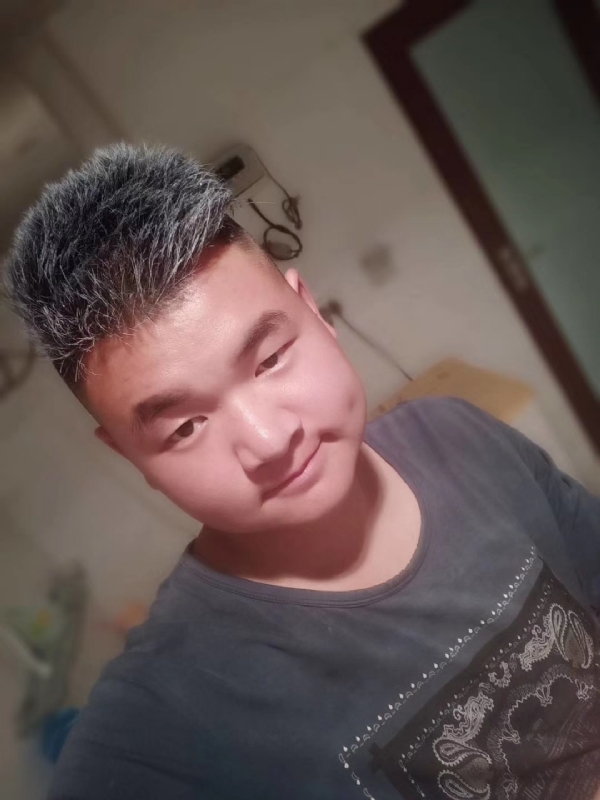 李子木的第二张照片--赣州相亲服务中心
