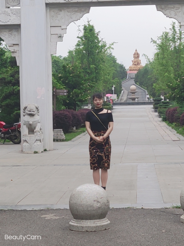 魏沐阳子的第三张照片--赣州相亲服务中心