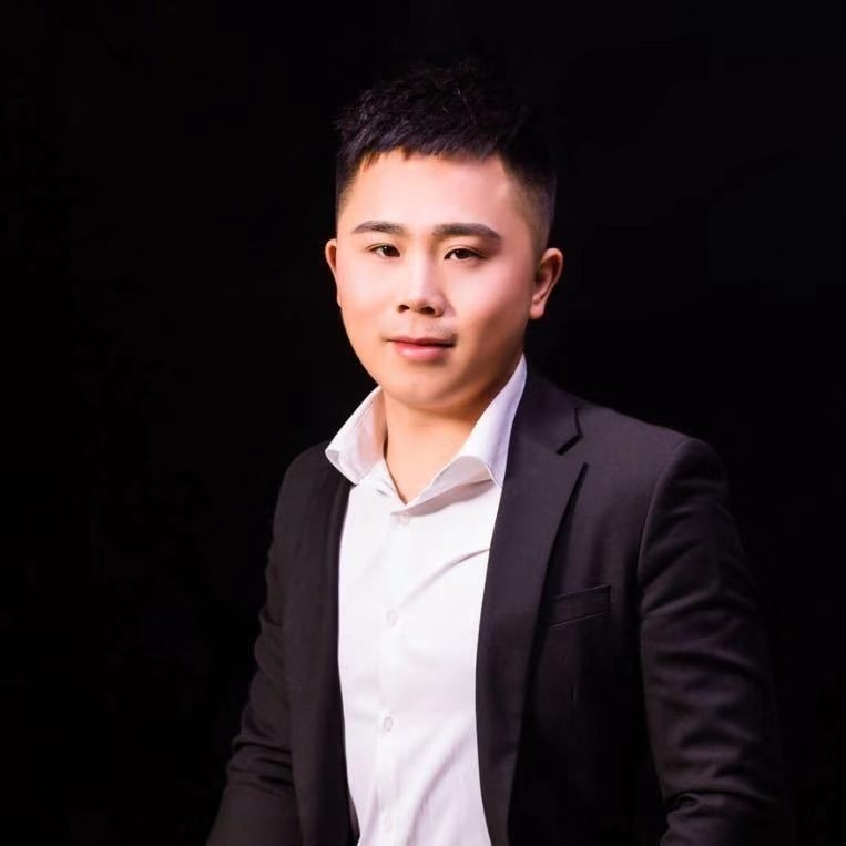 只欠东风的第一张照片--赣州相亲服务中心
