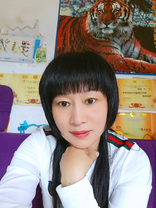 金鱼儿的第二张照片--赣州相亲服务中心