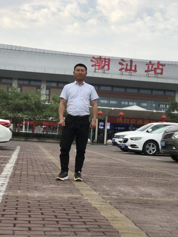 健华的第三张照片--赣州相亲服务中心