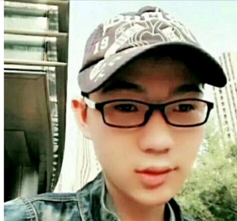 小霪虫的第三张照片--赣州相亲服务中心