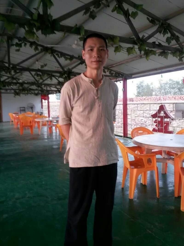 周哥的第三张照片--赣州相亲服务中心