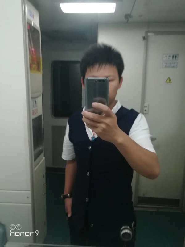 阳光下de幸福的第一张照片--赣州相亲服务中心