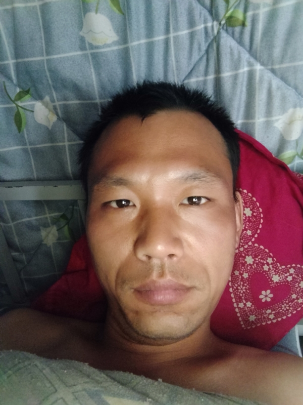弘扬的第一张照片--赣州相亲服务中心