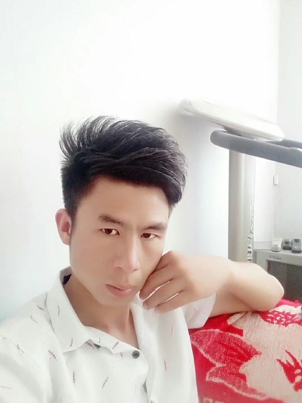 只得一人心的第二张照片--赣州相亲服务中心