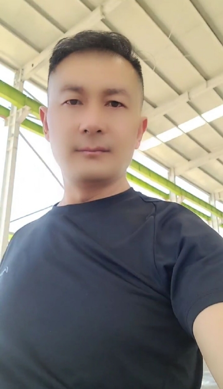 ZHANGHAO的第一张照片--赣州相亲服务中心