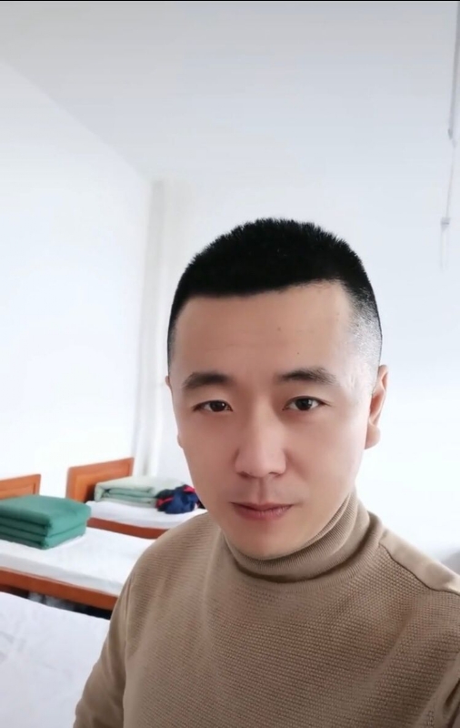 随风的第二张照片--赣州相亲服务中心