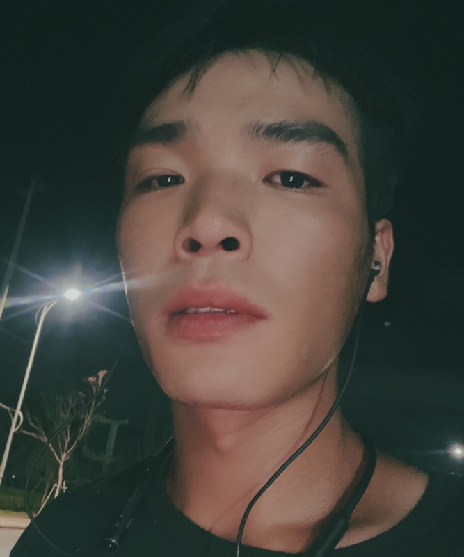 满船清梦压星河的第一张照片--赣州相亲服务中心