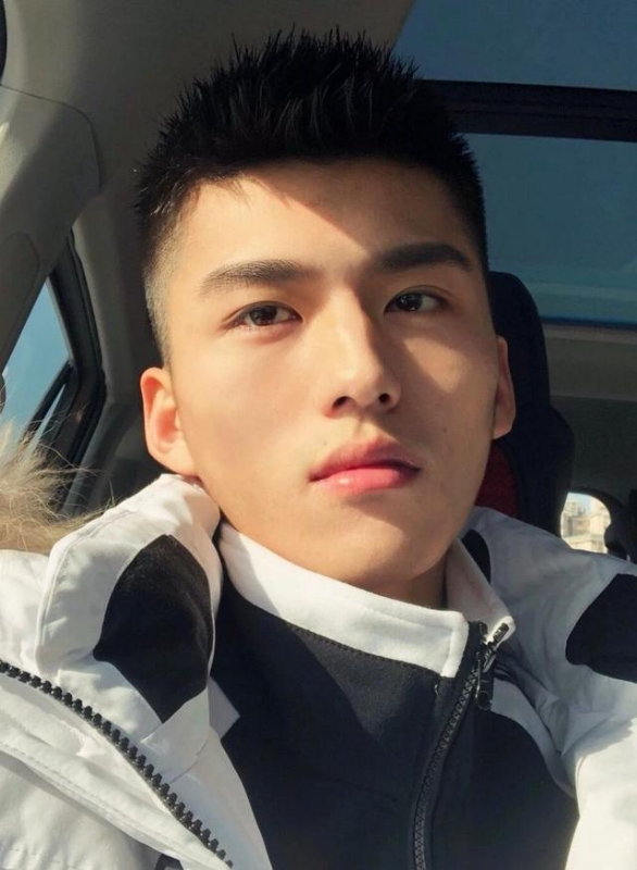 飞翔的第一张照片--赣州相亲服务中心