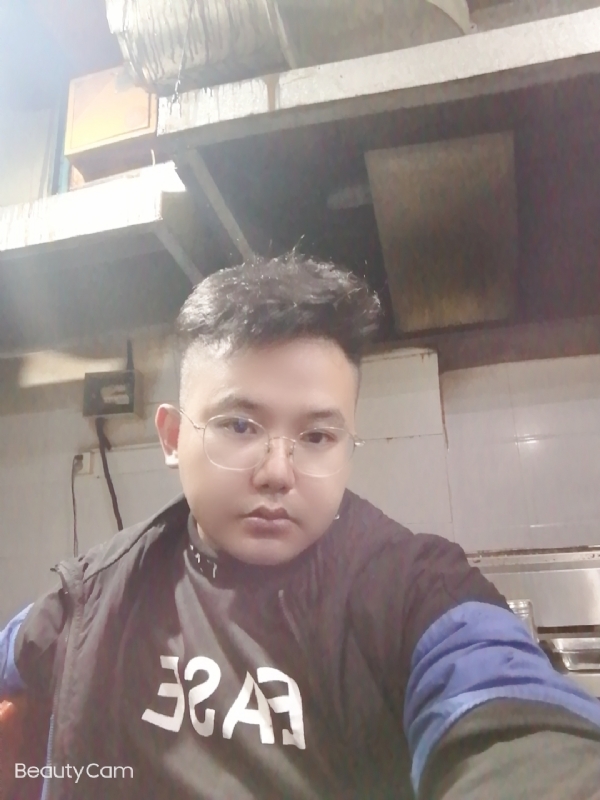 棒哥的第二张照片--赣州相亲服务中心